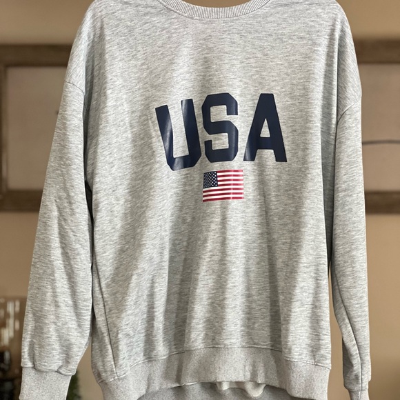 SHEIN Tops - SHEIN Gray USA Sweatshirt